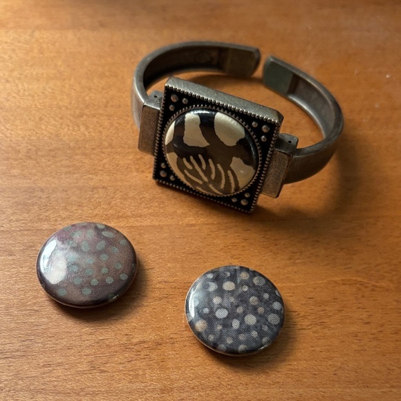 Interchangeable bracelet - Picture 2 of 2